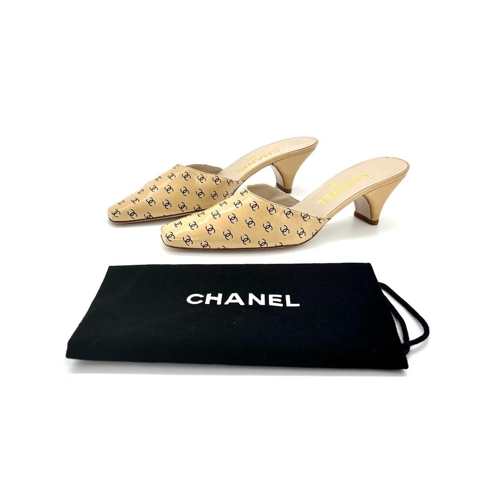Chanel Vintage Lagerfeld CC Print Pointed Toe Kitten Heel Mules Slip On Pumps 36 - Picture 2 of 12